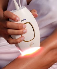 جهاز ليزر منزلي • نص مليون ومضة • بدون ألم