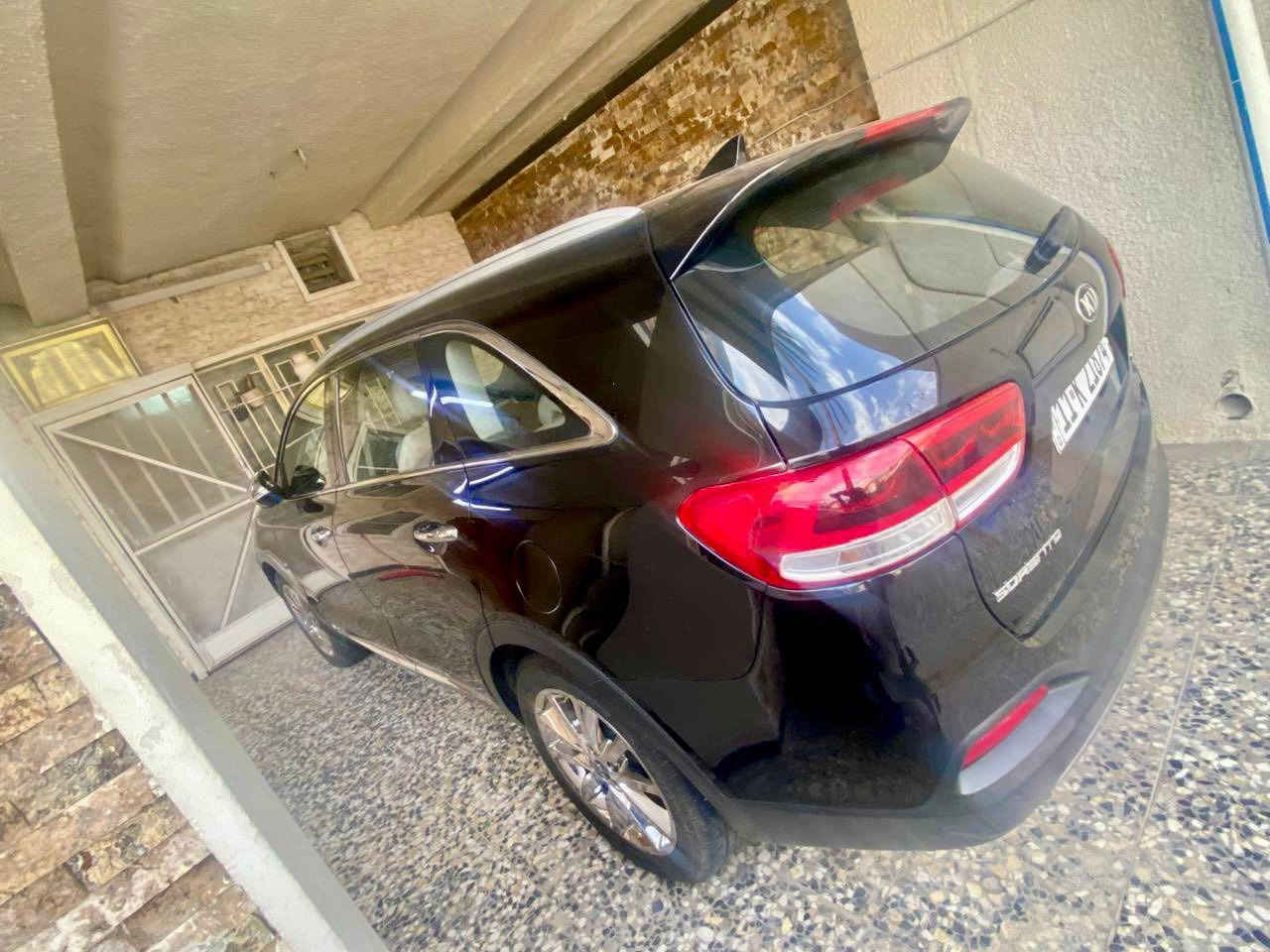 سورنتو ٢٠١٧ خليجي كويتي فول مواصفات  مكفوله من الحادث بيها ٤ قطع صبغ جاهزه بدون نقص مكينه كير مكفولات ماشيه ٩٥ الف مكانها بغداد الغزاليه السعر ٢٠٠ دفترين 
***********
