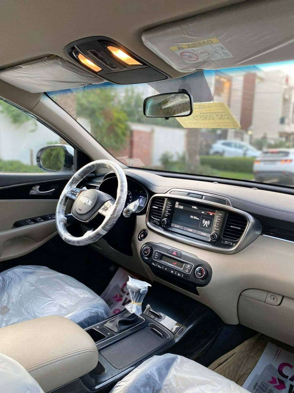 السلام عليكم
سورنتو 2020 

ويل كروم 

كشن كهرباء 

٣ قطع تبريد 

انارات سورنتو ترحيبية 

جنطه كهرباء 

٧ راكب 

مكينه ٦ سلندر 3600

كير مكينه كفاله 

بيها بارد قليل بالباب عكس السايق والباقي كفاله عامه 

رقم بغداد الجديد 

هزه جديده 

سنويه جديده 

247 وبيها مجال 

مكان السياره بابل 

للإستفسار اتصل 

***********
