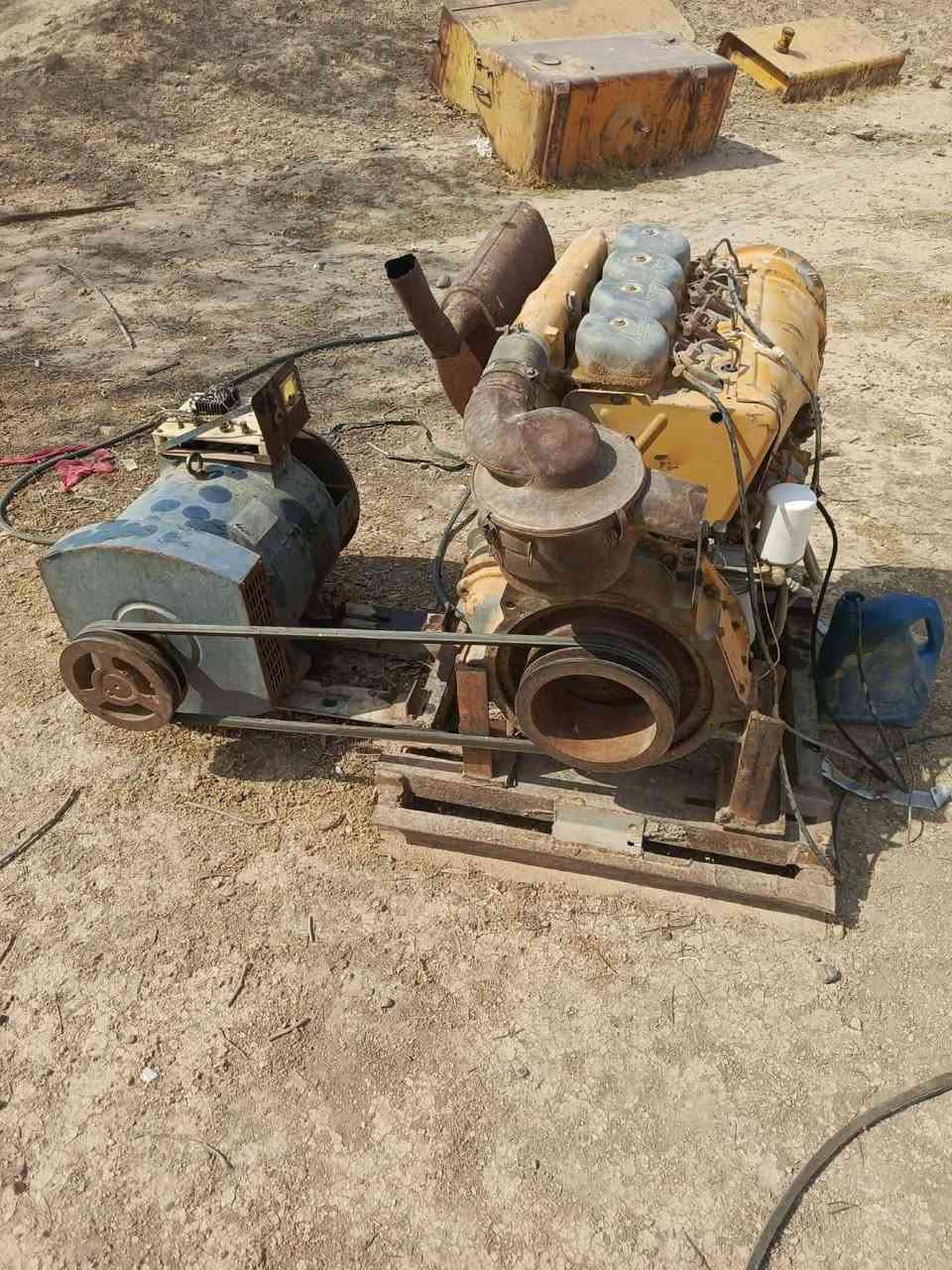 محرك دويز للبيع 
4سلندر    مع رأس توليد 
مع خنزيره  
 للاستفار الاتصال بالرقم 
***********
