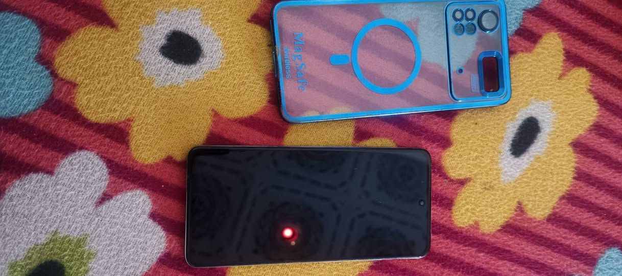 سلام عليكم جهاز ريدمي نوت 11 برو ذ128 شاشه 120 Hz بطاريه 5000 سعر 125 بي مجال بسيط مكان ناصريه مركز خاص او واتساب ***********
