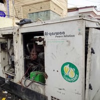 مولد البيع بيركز65كيفي البيع ب30وبيها مجال التواصل 07711694301