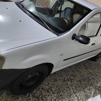 رينو لوكان • ٢٠١٠ • كشر