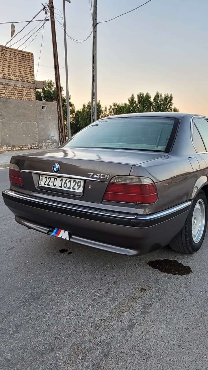 بي ام دبليو خفاش موديل 1995 حجم السيارة 740 السيارة بدون حادث گير ومحرك مكفولات
السعر 60 وبيها مجال 

***********
