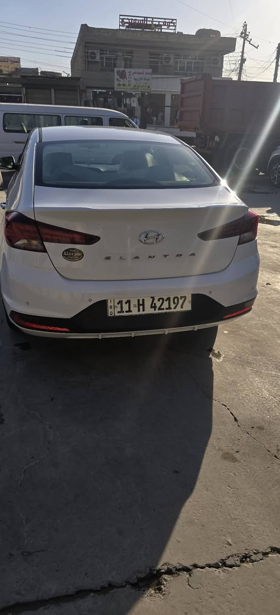 سلام عليكم النترا خليجي 20 مكينه 2000 دوش بيه حالوب خفيف وطخه كد اصبع ولباقي مكفول ماشيه 46 رقم بغداد بسمي السعر 160 رقم الهاتف ***********
