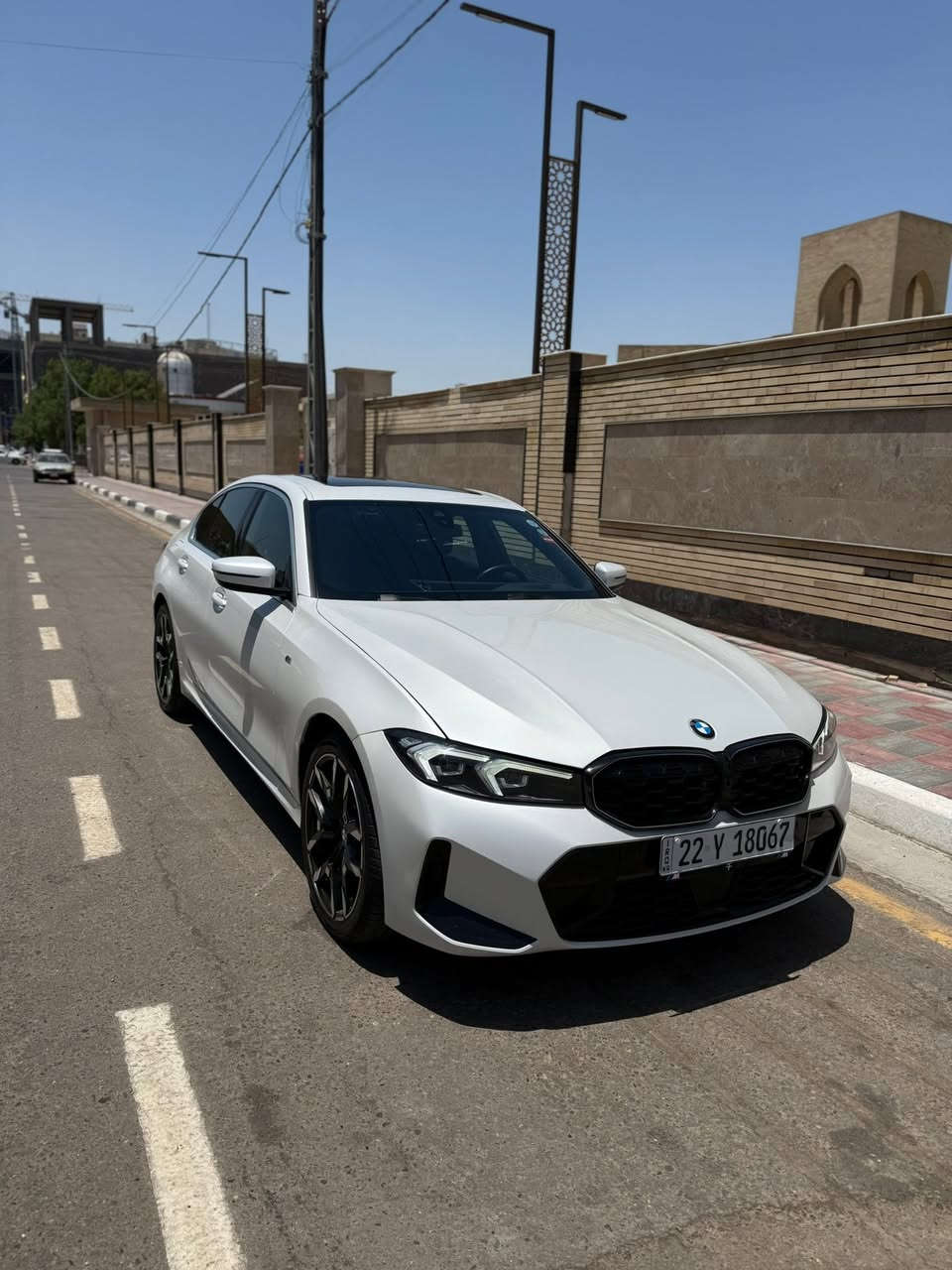بي ام دبليو m kit 330i للبيع موديل 2024

محرك 4 سلندر 2000 توين بور تيربو صاروخ x drive

وارد امريكي ممشى السيارة 48 الف كيلو فقط السيارة جديدة

لون ابيض داخل اسود رقم اربيل

السيارة 1/1 فول مواصفات M Package 

ويل 19 و تخم تايرات رن فلات 

كلشي مابيها صفر مسج  نضيفة من كل نواحي 

نقطة مصرف ماتحتاج تحويل مباشر

المواصفات :

رادار امامي داتا شو كبير

تحذير رادار من الاصطدام الأمامي + فرملة تلقائية إذا قربت نصدم
 
تحديد المسار وتحذير بالنقاط العمياء بالمرايات

رادار تحذير وكشف المشاة اذا قربت تصدم

 حساسة 360 درجة امامي وخلفي كامرة خلفيه

فتحة سقف ونظام دخول ذكي وترحيب وبصمتين و كارت
     
شاشة تدعم نظام  Apple CarPlay /Android لاسلكي

كشنات كهربائية و نضام تدفئة وخزن ميموري

تدفئة ستيرن و شاشة كبيره متصلة وعداد الكتروني بالكامل

قطعتين تبريد امامية وخلفية منفصلة

نظام اوتو هولد و اطفاء المحرك بالازدحام وهاند بريك كهربائي وشفتات  ومري شفط

انارة داخلية متغيرة LED الالون مختلفة

منافذ شحن USP_C امامي وخلفي 

كير السياره الصغير الاكتروني الجديد

ماوس تحكم كامل بالشاشه

نضام البريك الرياضي 

شباك امامي كهربائي وضوئي ينفتح وينسد حسب الحاجة

وباقي مواصفات هواي معروفة بال BMW

حادث السيارة جاملغ امامي ايمن و حافه البنيد
حادث سطحي فقط جاملغ مبدل بلادي 
صور الحادث بالمنشور

للتواصل : ***********
