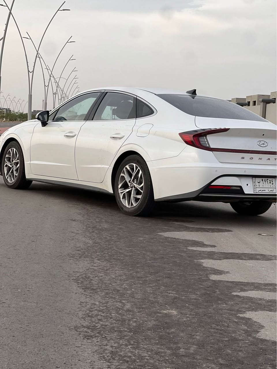 السلام عليكم
سوناتا  موديل 2021    

محرك 2000
لسياره جديده رقمها بصره تحويل ثاني يوم 
لسياره جديده بلخير عل ياخذه ماشيه 74
مواصفات 

بصمه ابواب لمس
رادارات امامي وخلفي وجانبي + توقف تلقائي 
 
اشاير بلمري + نقطه عمياء في المري

شاشه الحجم الكبير انج + تحكم عام عله السياره

كشن السايق وضعيتين خزن ميموري 

حساسات اماميه وخلفيه

قياده ذاتيه 

اربع وضعيات القياده 

نضام المحافضه عله المسار 

شاحن واير ليس لاسلكي 

منافذ للشحن اماميه

تبريد منفصل للراكب ولسائق

دخول ذكي واناره ترحيب

قفل ذاتي عند الابتعاد

فتح الصندوك الخلفي عند الاقتراب

تشغيل عن بعد

اناره led امامة

بك لايت خلفي led

نضام Auto Hold

هند بريك بصمه كهرباء

بصمه تشغيل

سستم صوت

مثبت سرعه

تدفئة تبريد كراسي

كرسي السايق كهرباء

مكاني بصره
***********
السعر 157 وبيها مجال قليل البصرة, العراق

