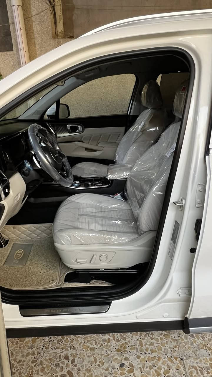 سورنتو موديل ٢٢ خليجي مكفولة كفالة عامة من الدعامية للدعامية حتى الدعاميات مكفولة من صبغ 
محرك ٦سلندر ٧راكب ٣قطع تبريد بصمة كير٨ نمر ماوس شفتات بالستيرن هند بريك دكمه شاحن لاسلكي كاميرا شاشة تحكم استيرن تشغيل عن بعد حساس خلفي وامامي لد أمامي وخلفي دبل ايرباك بردات لايت ٤ عدسات زنون ماشيه ٢٩ مرايات كهرباء كشنين كهرباء جنطه كهرباء سيارة جديدة وجاهزه كلها على وضع الشركة تخم تاير جديد باتري جديد رقم انكليزي 11بغداد سنوية جديدة 
للإستفسار بغداد الجديده 
***********
