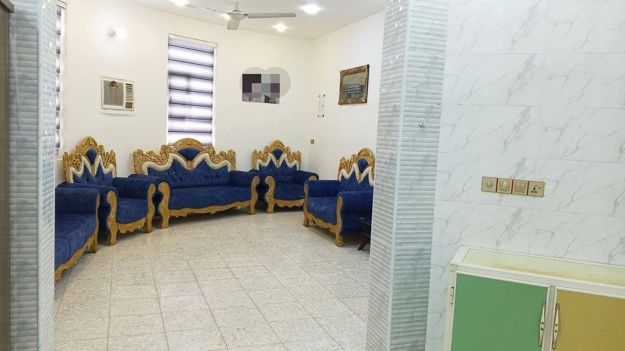 دار للبيع
في منطقه ابو خستاوي 
الفرع سنتر مقابيل الاستدارة 
مفوض بالطابو معامله كامله 
المساحه 225
بناء طابوق حديث سنة 2025
السقف صب كونكريت 
مطبخ 7 في 4 
صاله 4 في 8
هول 6 في 8
منور 3في 3
صحيات داخليه 3في3
كهرباء +ماء كيبل انترنت ضوئي + ميزانيه متوفر كافه الخدمات 
عرض الشارع 8 متر 
بيبان خارجيه تركي +الشبابيك VBS+كهرباء بوري + تأسيس ماء درجه اولى +الارضيه كاشي درجه اولى +صحيات خارجيه عدد 2 للبيت وللخطار+ حديقه 

ينباع نقد أو قسط 
للاستفسار اكثر الاتصال على الرقم ***********
