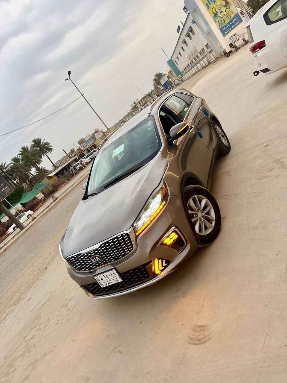 السلام عليكم للبيع سورنتو موديل 2016 وارد امريكي 6سلندر 7راكب سياره جاهزه من كلشي  مكينه كير حداديه تخم تاير كله جديد تحويل مباشر السعر 160بيه مجال المكان الحله بيه 3 قطع بنيد وجاملغ وباب فقط بدون داخل رقم الهاتف ***********
