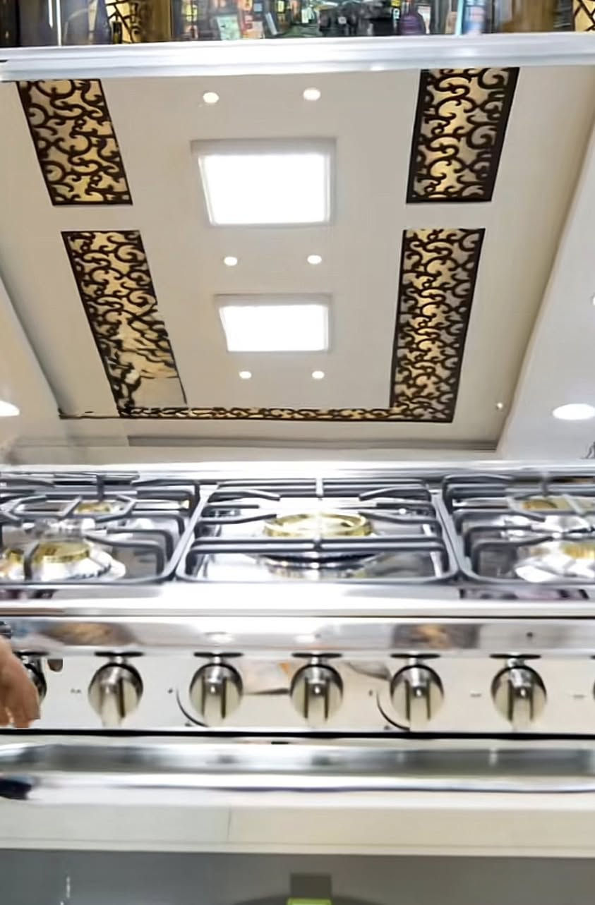 السلام عليكم
عندي طباخ كريازي مصري حجم كبير 5 عيون ستانلس ستيل السعر 550 الف مده استعماله جدا قليل التواصل على الرقم ***********
