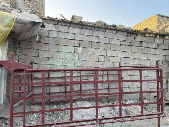 السلام عليكم محجر بوري للبيع نظيف العنوان بغداد السعر 300 للستفسار ***********
