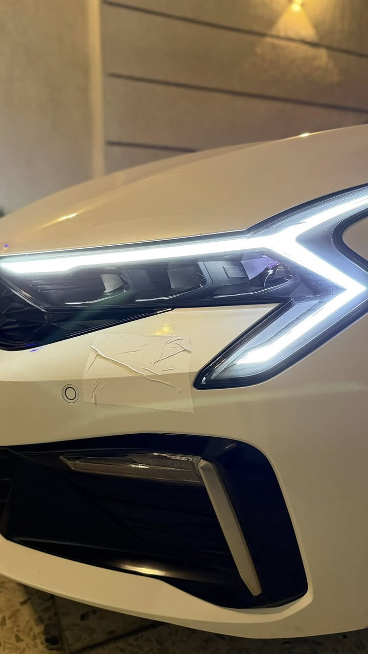 السلام عليكم للبيع k5 2024 خليجي وكالة الدوليه العراقيه سياره كفاله عامه بعدهي بحالة الزيرو سياره ع ايد وحده رقم بغداد بأسمي تحويل ثانيوم هزه جديده سياره فول عده البنوراما بعدهي بفابلون الشركه بيها داخلها بعده بحالة الوكاله سياره بصمه كرسي كهرباء بكلايت LED حساس امامي خلفي مرايه تعتيم سياره بيانو بلاك شاشه متصله ايل كار بلي تشغيل عن بعد صندوق ذكي ترحيب عند القتراب سياره مدوشمه كشنات وارضيه السعر 218 وبيه مجال
 العنوان بغداد تقاطع الدرويش حي التراث
الاتصال ***********
