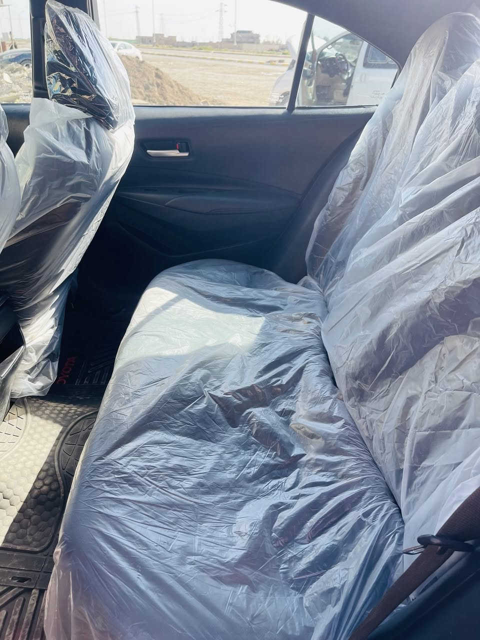 السلام عليكم 
كورلا 2021 الضرر ٣ قطع بدون دواخل فول مواصفات 
السعر 130              ***********
