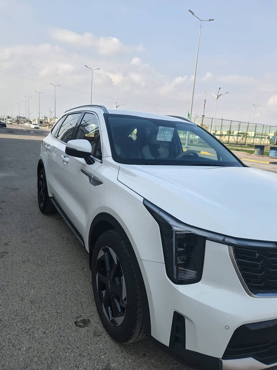 سياره سيراتو ماشيه 24سعرها 280$البصره حيانيه مكفوله رقم *********** راكب 7
