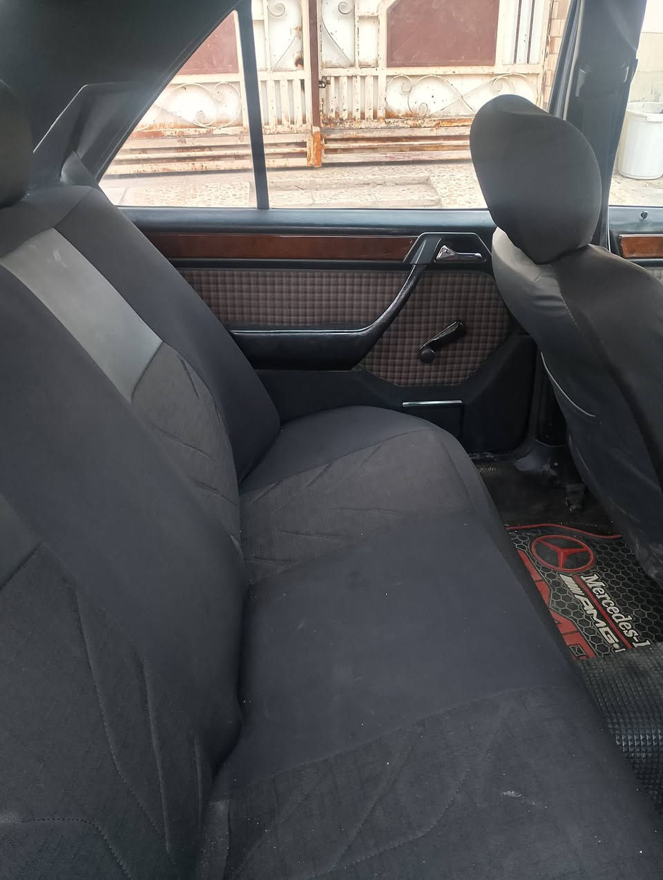 مرسدس دب بيبي شبح 300 كير ومحرك شرط طخم شرط طخم تواير حته السبير جديد صبغ جماليه سياره فول حته هيترات كشنات محرك 300 بلادي شرط التحويل السعر 68
التواصل ع الرقم ***********
