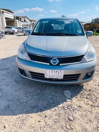 سياره فيرسه موديل 2009  سعر 63  الاستفسار يرجى الاتصال 07713744726