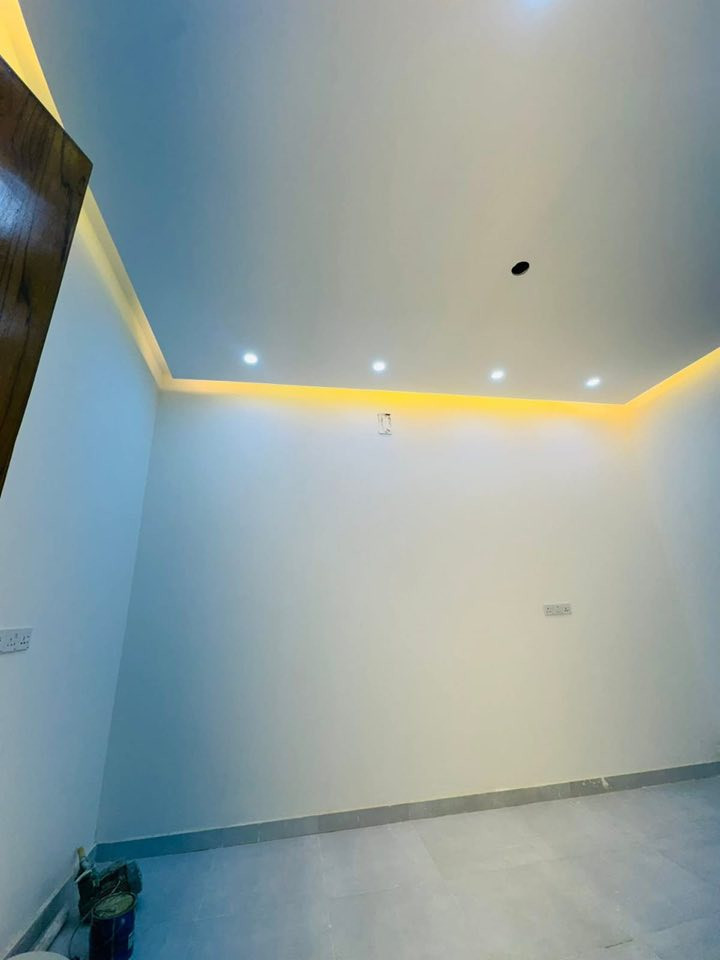 مشتمل في حي الغدير مساحة ١٠٠ متر مقابل دور السياسيين ضهر الوجه بناء جديد كونكريت للبيع للاستفسار ***********
***********
