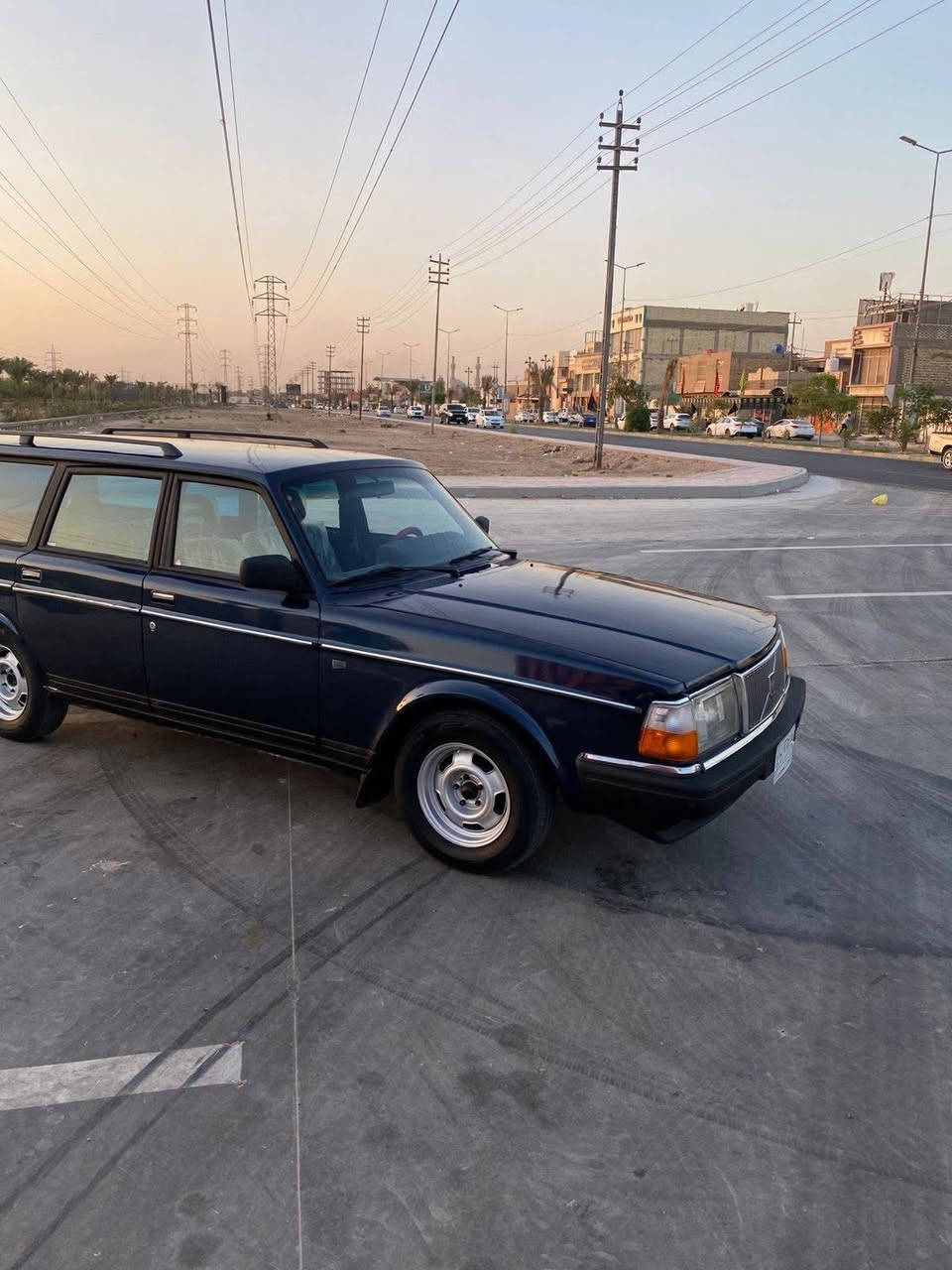 سلام عليكم
فالفو للبيع 240

موديل 91
رقم بغداد سنويه لل٢٧
بسمي

كولها بلاديه السياره

السعر ٥٥ وبيه مجال

النجف الأشرف 

حي الجامعه 

الرقم:***********
