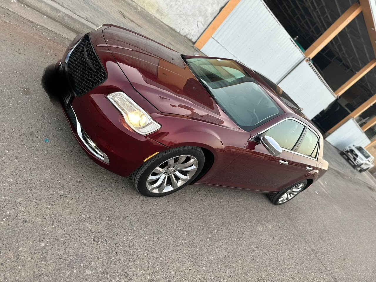 اوباما حاويه بدون كص موديل ٢٠١٩فول  C جاهزه على اخر حبايه حداديه طخم تاير تبريد مكانها بصره للبيع فقط بدون مراوس الشراي يتصل على راعيها سعرها ١٠٢
***********
