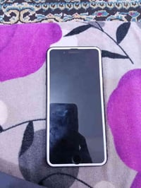 ايفون ٧بلاص مبدل شاشه وبطاريه والبصمه واكفه للبيع السعر ١٠٠ وبي مجال ل...