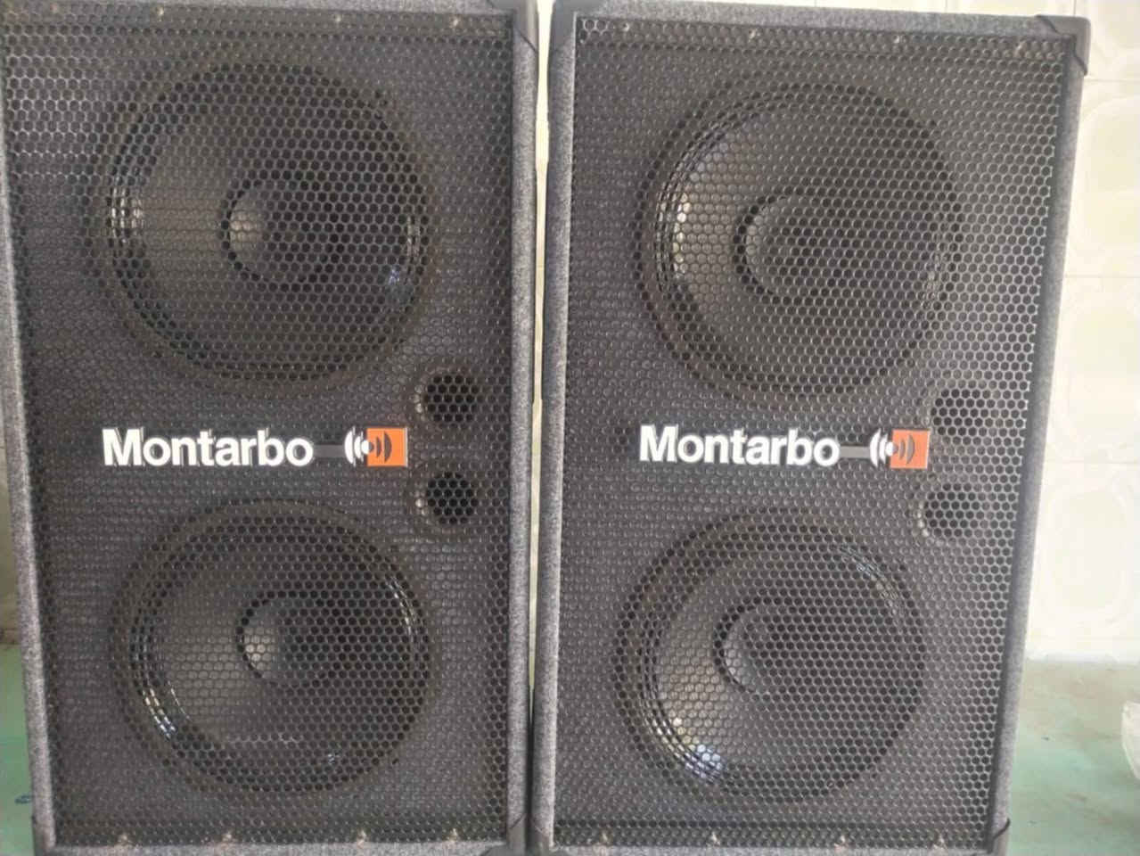 سماعات ثنائية جديدة غير مستخدمة مع مكسر BNK
مستخدم كلش قليل مع مايك شور مع زوج وايرات 10 متر 
السعر النهائي 550 الف


**إذا كنت صاحب هذا الإعلان وتريد حذفه لأي سبب، رجاءا أرسل رسالة إلى الدعم الفني**