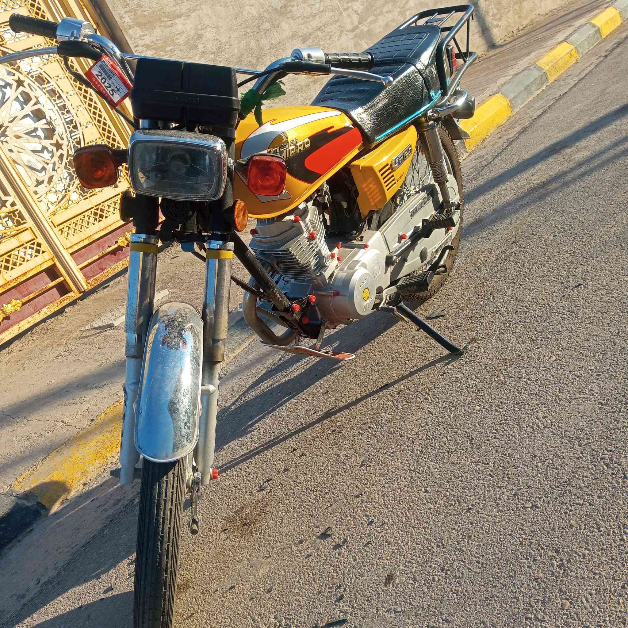 سلام عليكم نامة موديل 25 للبيع مكاني حفرية ***********
