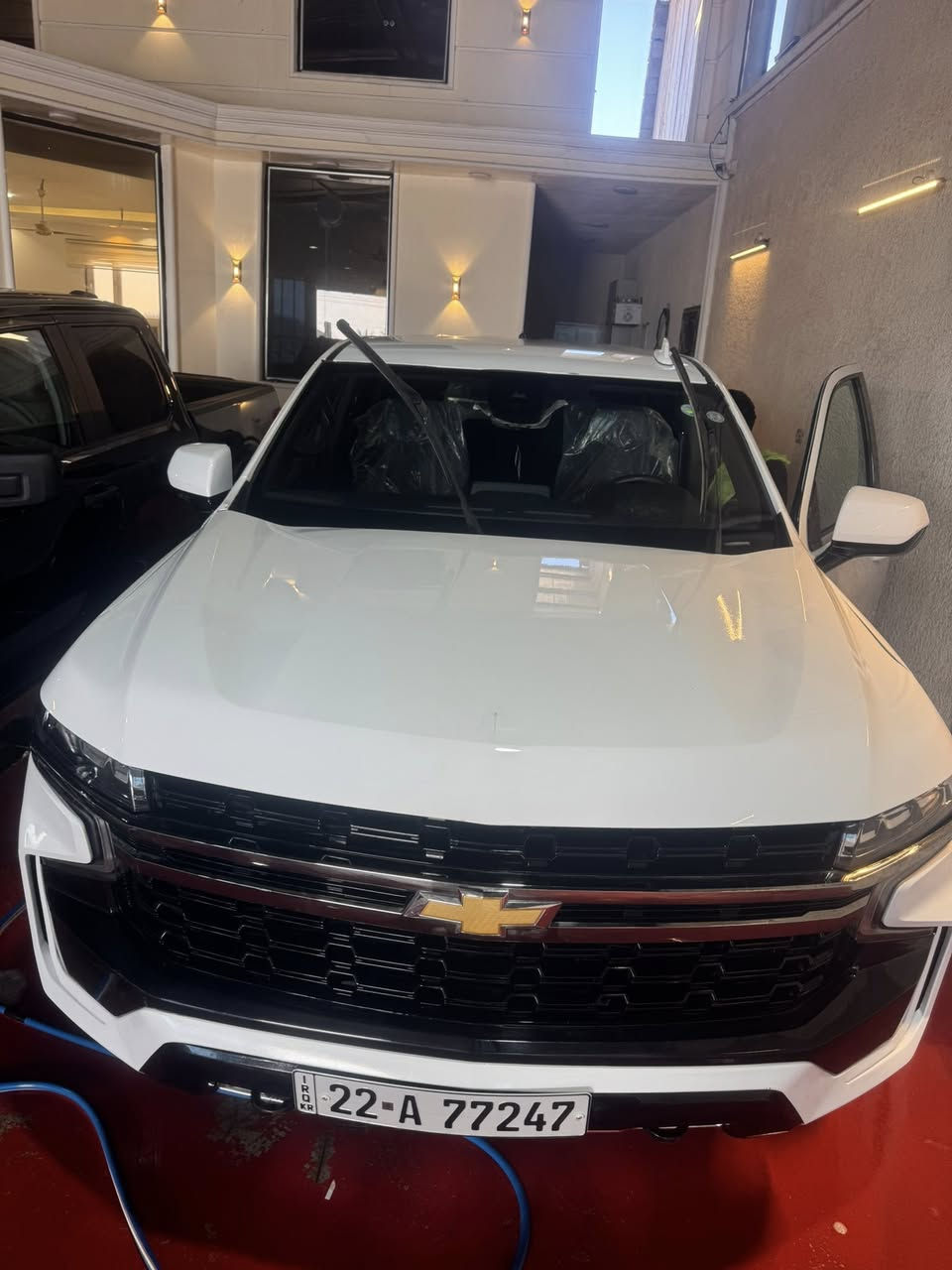 السلام عليكم
تاهو موديل 2023 بوليسي
مواصفات البوليسي معروفه فارغه
ماشيه 14 الف 
مرقم اربيل رقم جديد وكامل
الحادث جاملوغ وبنيد بلاد نفس لون مبدل
شاصي مكفول
السعر 378 مجال 
***********
