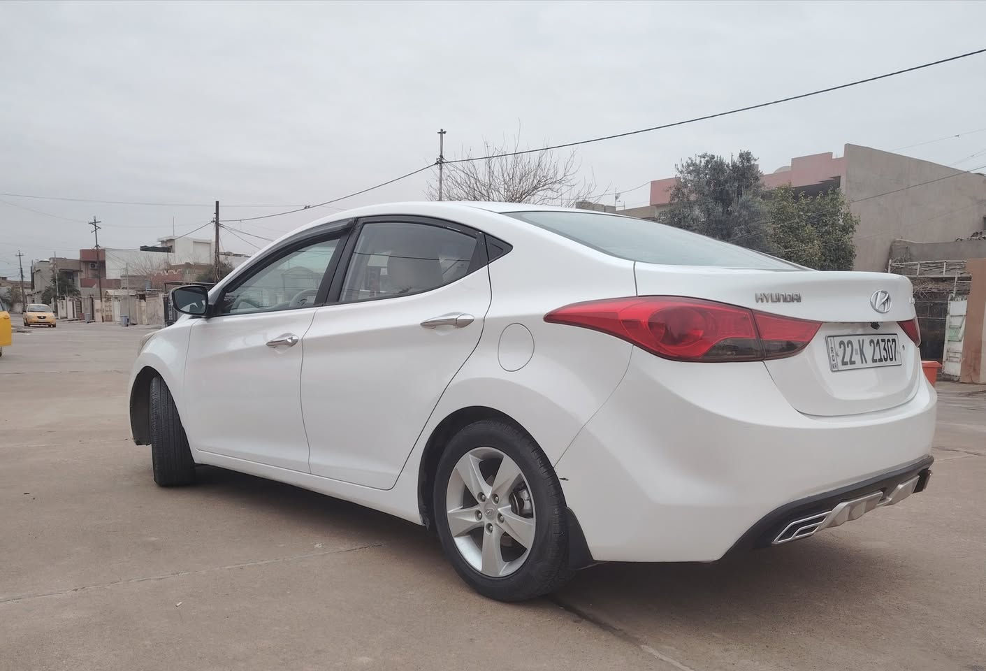 هونداي النترا 2013 خليجي
رقم شمالي
محرك 18 شرط 
***********
بطاقه بانزين بيها
رقم وسنويه جديد
شرط التحويل
سياره كير محرك تبريد تدفئه كله بالشرط
سياره مامحتاجه ربع مصرف
بيها نص الباب الخلفي صبغ وشبر بالهلال مال جامرلغ خلفي
سياره جاهزه
السعر ١١٥ وبي مجال
