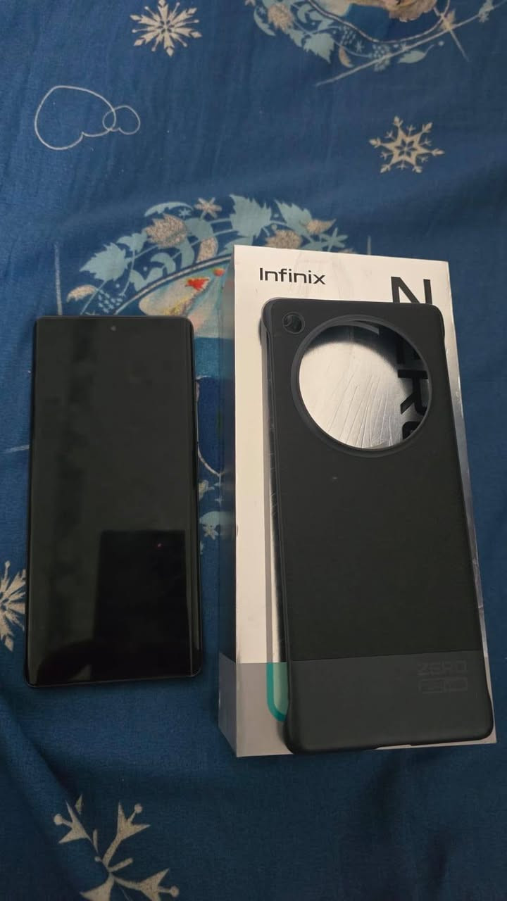 انفينكس زيرو 40 5G
ذاكرة 512رامات 8+8
بطارية 5200ملي انبير
كاميرات 108ميغا بكسل
اماميه 32ميغابكسل ..... 
معالج ميداتك هليوجي 100 الترا
بوبجي فريم اكستريم 90
جهاز خام
كرتونه +كفر فقط 
مفتوح لغرض تبديل ايسي شحن 
السعر 225 وبي مجال 
اتصال او واتس اب
***********
