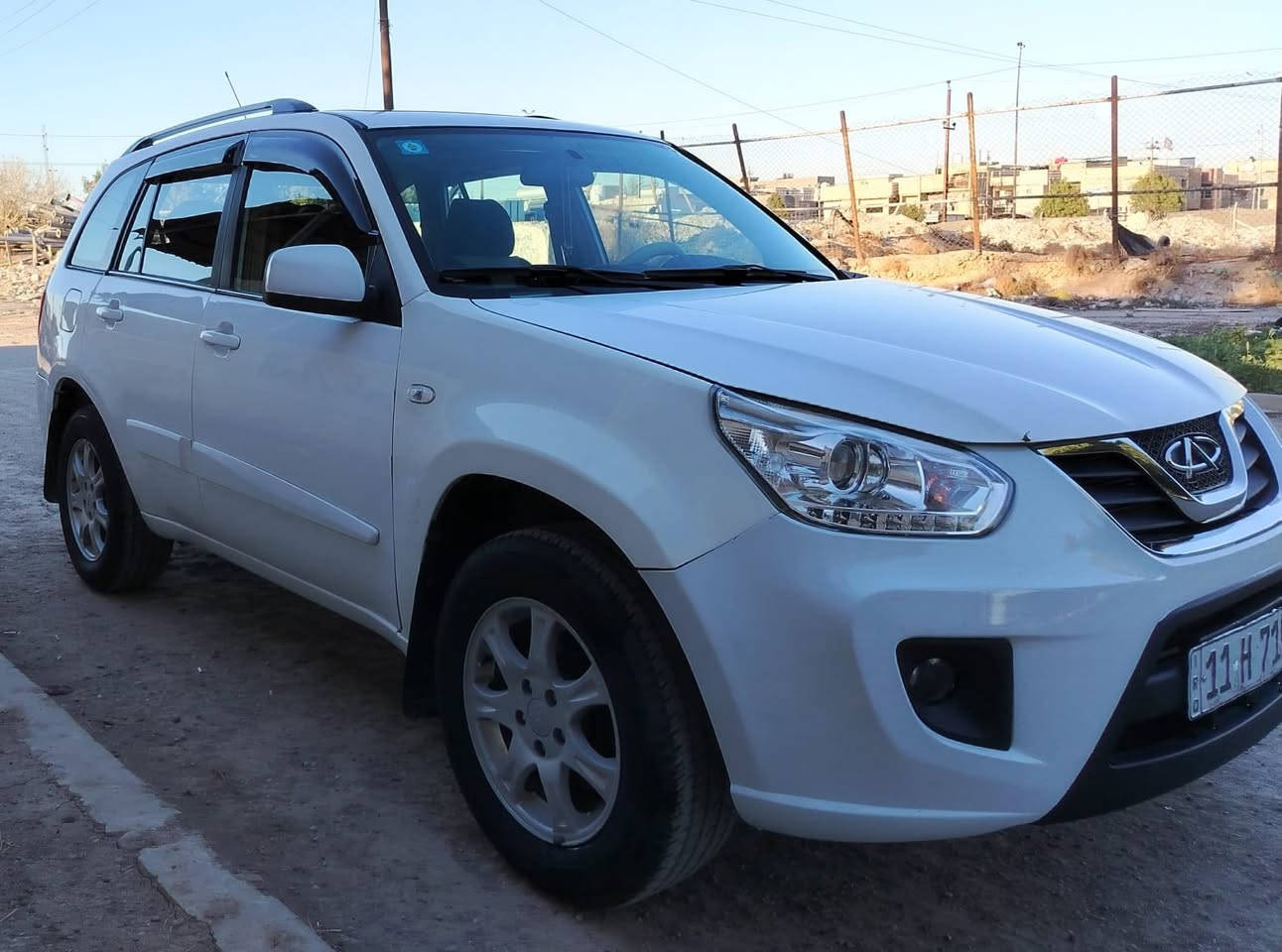 السلام عليكم تيكو للبيع موديل 2015 كير ميكانيك محرك 2000 سيارة خير من الله محرك وكير كفالة مابيهة أي صبغ بس الدعامية مصبوغة و الجاملغ لايمن مبدل فقط ولقديم موجود صدر امامي خلفي يخبل جديد تبريد ثلج  بيهة سونار وسنوية بسمي تحويل ثاني يوم شاشة كامرة فتحت سكف فول مواصفات السعر 🧠73 وبيهة مجال التواصل *********** مكاني بغداد البنوك
