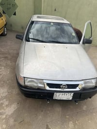 للبيع بــ سعر مناسب جدا 15$وبيها مجال اوبل فكترا ….  موديل 1990 باور س...