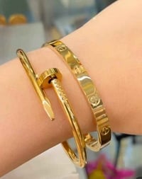 سوارات فاخرة • سيت قطعتين • مسمار وكارتير`,`كوالتي أصلي`,