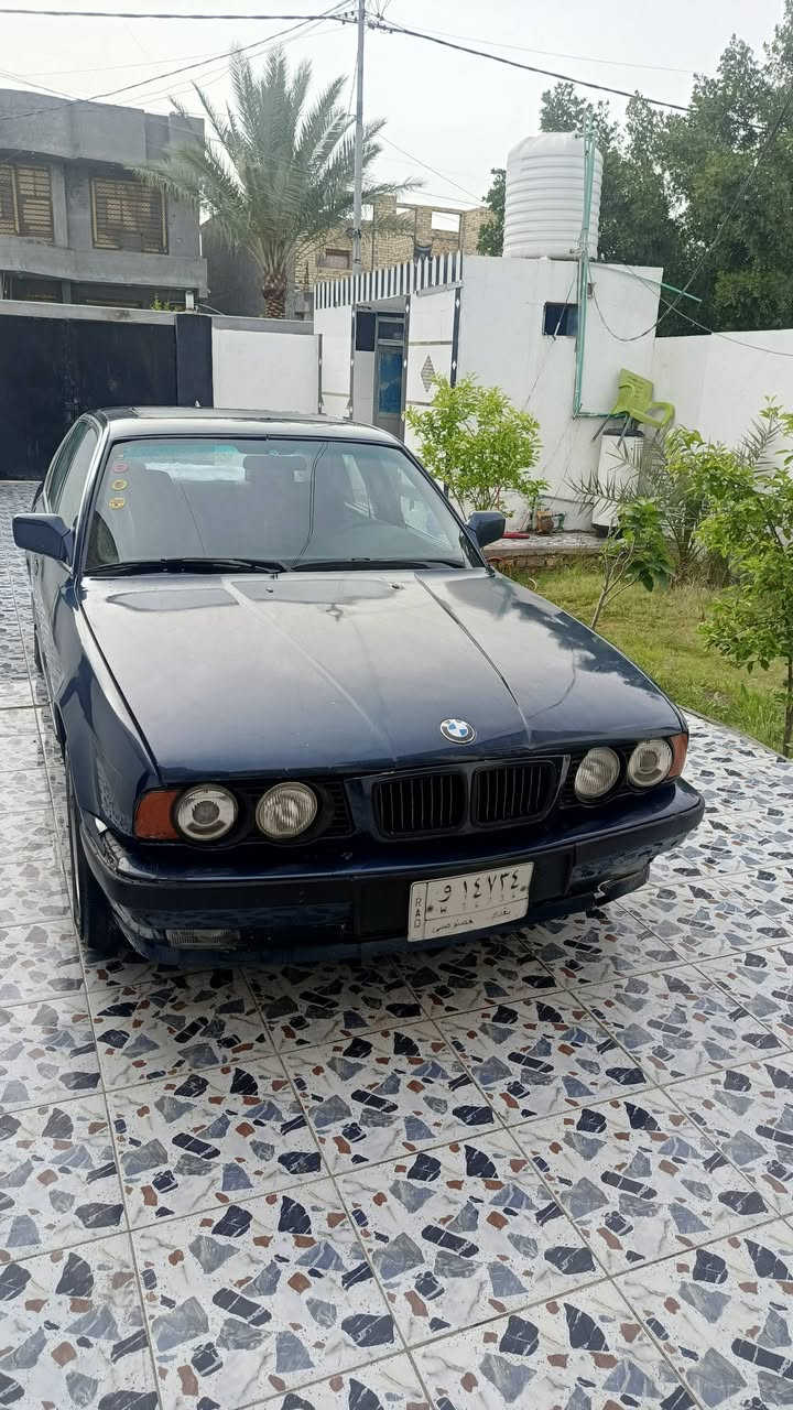 السلام عليكم من رخصت ادمن الكروب
بي ام امسكر 525مكينه عدل سياره جاهزه نقص تبريد وبوليش مسجل شاشه تخم تاير جديد باتري جديد حداديه نضافه٨٠/١٠٠باتري جديد تحويل مباشر بسم الشراي مكان السياره بابل السعر45وبيه مجال حك الجيه الرقم
/***********/
