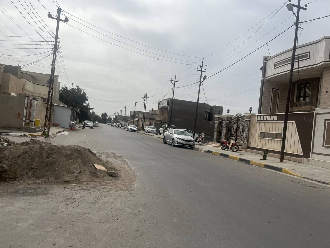 للبيع قطعة حجة سكني ( بدكونيه ) 

المساحه ٢١٠ متر  واقع حال 

المساحة بالتفريغ  ٢٩٠ متر 

الواجهه ٨ متر 

السعر ب٥٠ مليون وبيه مجال 

الموقع - حي الصمود ٢ - مقابيل شارع  الصناعة - مجاور الحماض - شارع ١٥ متر 

تبليط 
خدمات 
مجاري 
 
للاستفسار 

*********** - ***********
