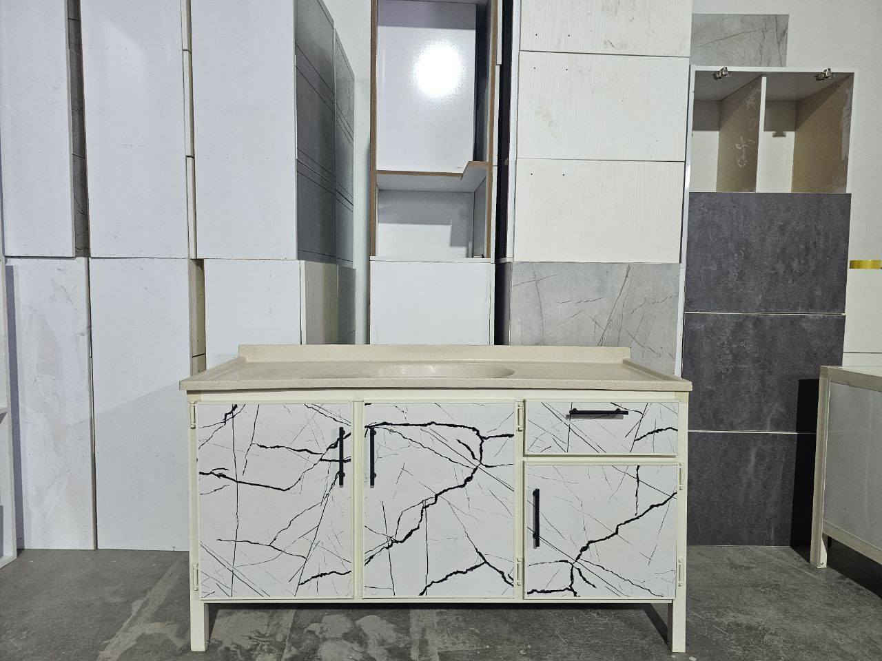 سنك مرمر متر ونص
السعر 150 الف

متوفر توصيل بغداد ومحافظات
#كاونترات #تخفيضات #توصيل #بغداد #محافظات_العراق #واسط #بابل_الحله #كربلاء #نجف


**إذا كنت صاحب هذا الإعلان وتريد حذفه لأي سبب، رجاءا أرسل رسالة إلى الدعم الفني**