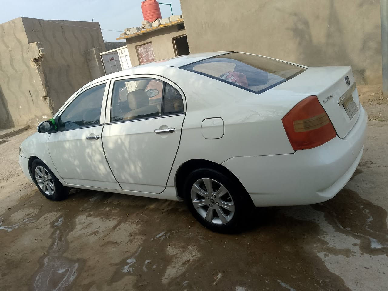 السلام عليكم ليفان مديل 13 للبيع سياره جاهزه وخير من الله كير ومحرك مكفولات صبغ  رقم قادسيه الماني لاتصال عله هذا الرقم ***********  اخوان مكلف بل نشر
