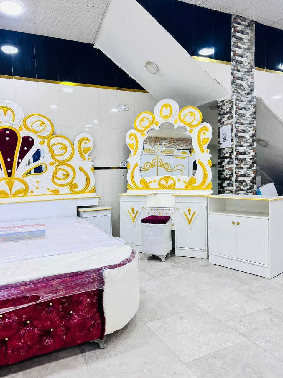 اا #تخفيضات_تخفيضات_اجمل_العروض_
يوجد لدينا انواع الموديلات غرف نوم 
الصااج وتركي 

نظرا للطلبات الكثيرة 
عرض خاص ..عرض خاص...
لفتررره محدوده

يتوفر خدمه توصيل سريع وشد الغررف
لجميع المحافضات 

السعر  مليووون

قطع ٨  فقط😍

غرف نجاره عراقيه 💯💯

تتكون من 8  قطع 

عرض الكنتور 3 و20سم

ارتفاع الكنتور 2 و20سم

السرير بلوك ٦ ارجل

طول السرير 200 سم 

عرض السرير 160 سم 

الضهر براغي
معااا طابوريه هديه
 عررض  خاااص

شازلون حسب الطلب سعر ٥٠


**إذا كنت صاحب هذا الإعلان وتريد حذفه لأي سبب، رجاءا أرسل رسالة إلى الدعم الفني**