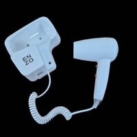 مجفف شعر للحمام ماركة اينزو  الاستخدامات:  مجفف الشعر المثبت على الحائ...