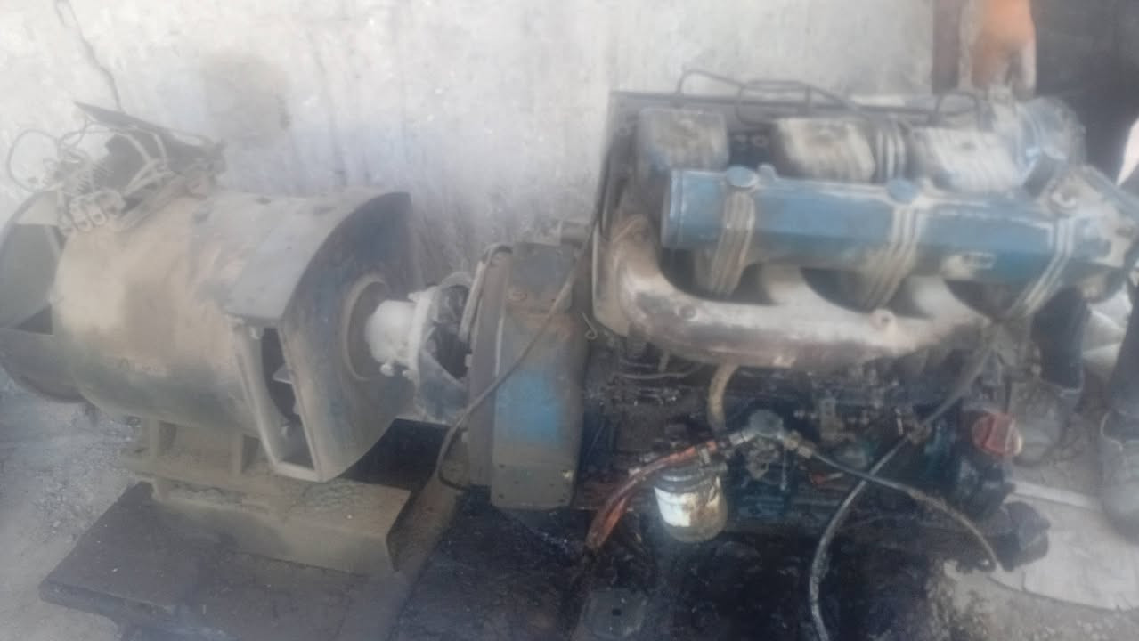 مولد للبيع 30 كيفي سعر ٨ شعله***********
