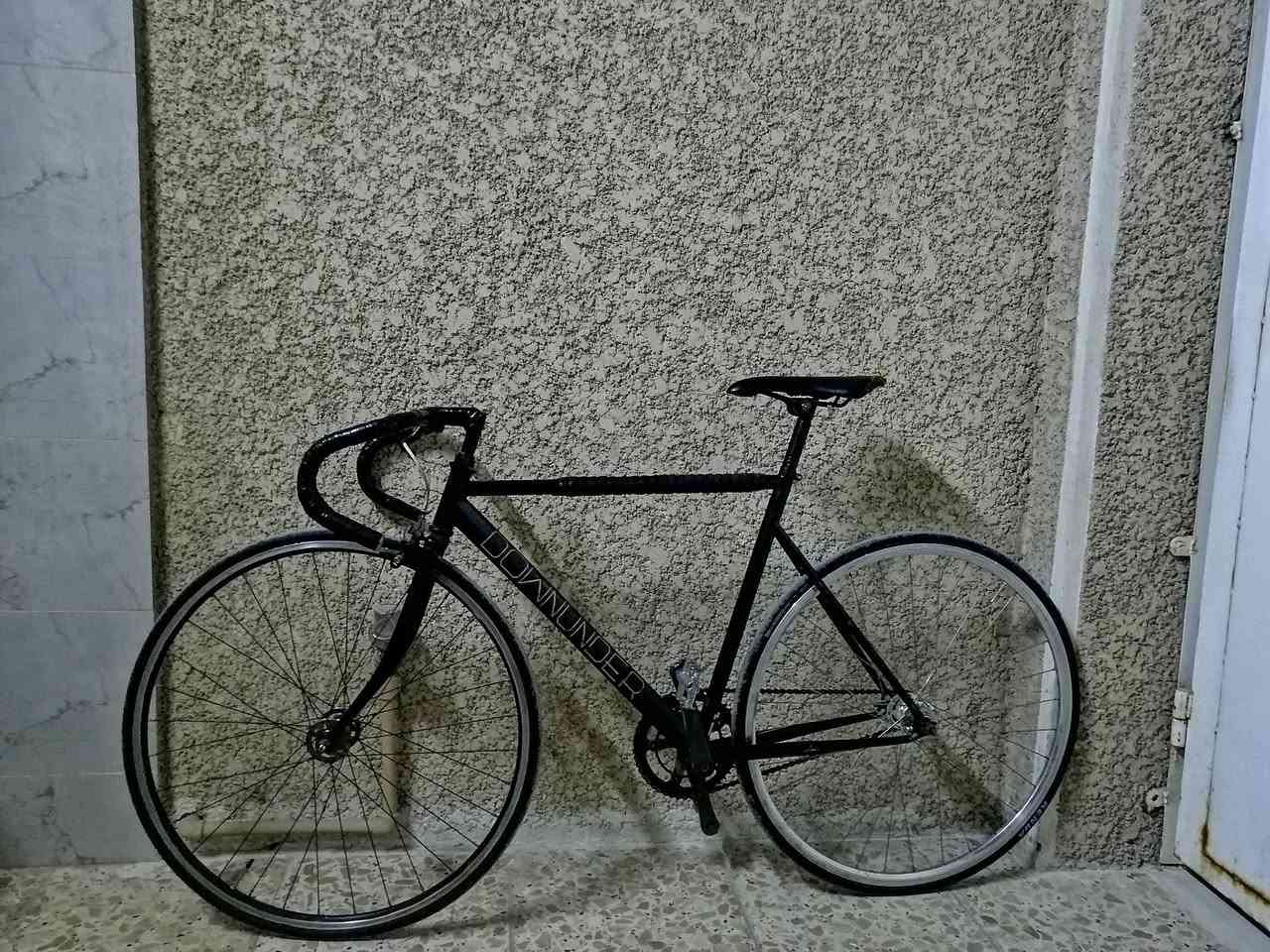 للبيع فكسد دوندرالمعدن /حديد مخفف
الفريم /53_54
السعر 250
بغداد
***********
