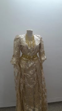 للبيع غير ملبوس لساتو عند الخياطة للي حابه تستفسر تواصل واتس آب  07504...