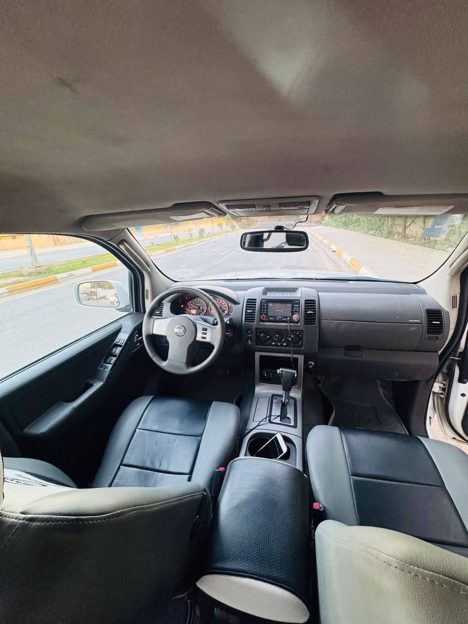 السلام عليكم للبيع السعر97 موديل 2009 سياره جديده ونضيفه في معنى الكلام جاهزه من كلشي بدون اي نقص ترايك شرط مال زيرو 
عنوان السياره واسط الزبيديه ***********
