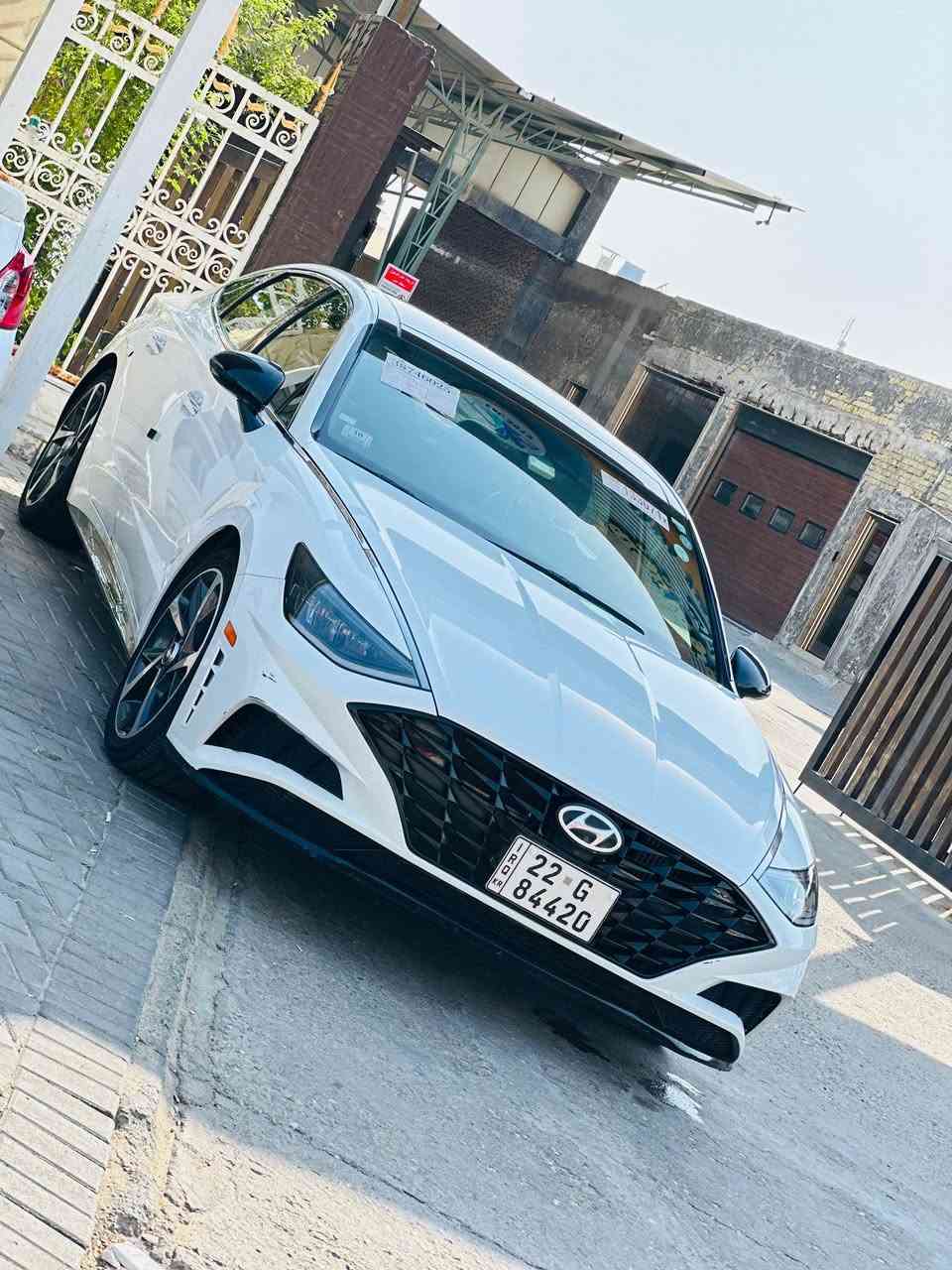 سوناتا 2022 مكفوله كفاله عامه لا غرق ولا حادث فقط الجامه الخلفيه مكسوره 
فول مواصفات محرك 1600 تيربو رقم اربيل باسمي تحويل ثاني يوم العنوان البصرة نواب الضباط مقابل مستشفى العسكري 
*********** 
السعر 195 وبيها مجال قليل البصرة, العراق
