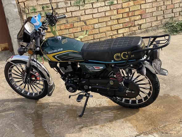 سلام عليكم 
دراجه موديل 2026 جديده مستخدمه شهر كفاله عامه بصمتين ورقه كرتونيه 
لسعر 875 وبي مجال 
مكانهه ديالى المقداديه ناحيه الوجيهيه 
***********
