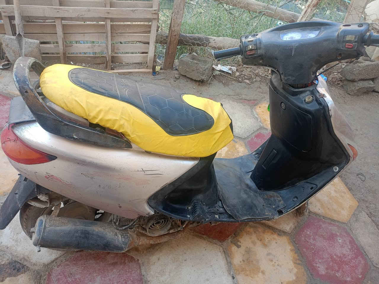 فراشه للبيع حلوه ونضيفه السعر خاص الرقم *********** او امراوس بدراجه ايراني ونطي فرق
