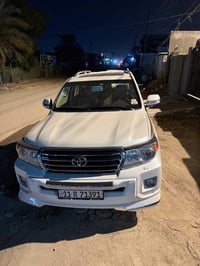 لاندكروز 2014 ماشيه 152 مكفوله كفاله عامه السياره جديده لوك حتى الدعام...