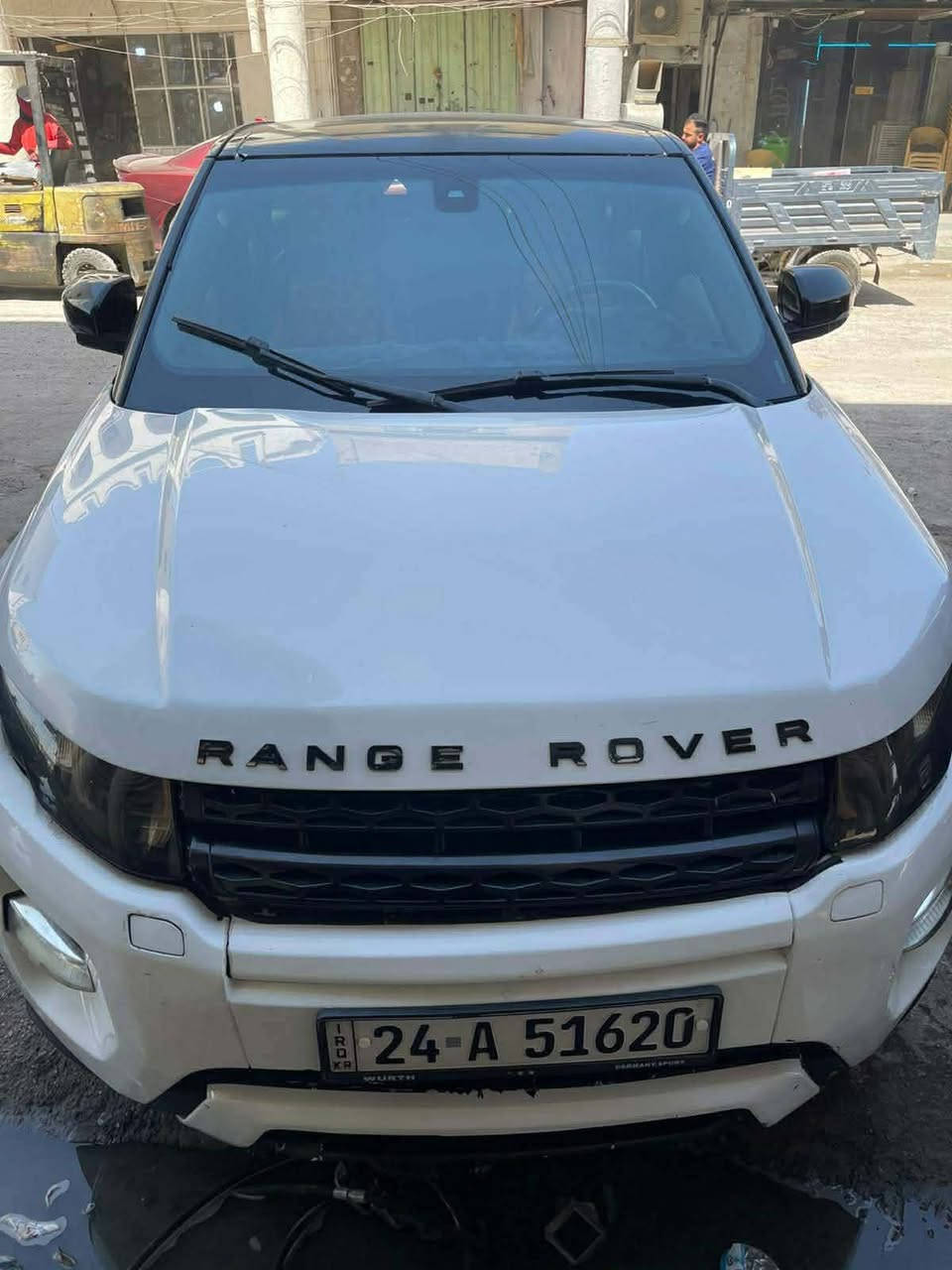 سلام عليكم رانج  للبيع موديل 2012 مصبوغه عام بدون حادث اتصال ع هذا لرقم  ***********
