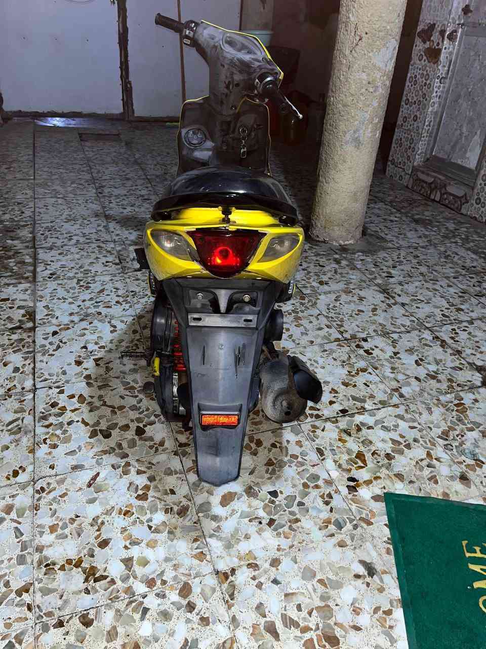 سلام عليكم دراجة ماكس مضلع دراجة مال ربة صارلة 3 اشهر نازلة ربة بوشة الدراجة ماداخلة تصليح ابد بوشة بلادي كفرات بلادي62 كفالة عامة محرك وكفرات 
للتنبيه موجود فديوة لصوت المحرك
مكاني بغداد الشعب 

اللاستفسار ***********
السعر750وبيها مجال
