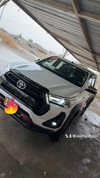 تيوتا هايلوكس تي اردي 2025 بصمه سياره جديده ماشيه 25الف مكفوله كفاله ع...